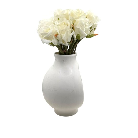 Modern White Ceramic Face Vase - Picture 5 of 9